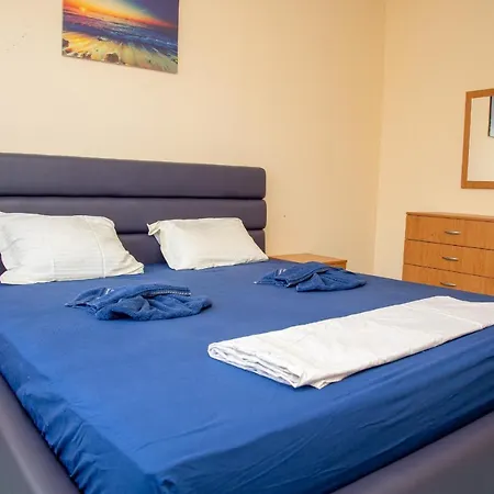 شقة 2bd Flat With A Pool Close To Cacao Beach